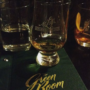 Multnomah Whiskey Library - A nice Basil Hayden for the evening night cap. - Lounges Near Me - Portland, Oregon