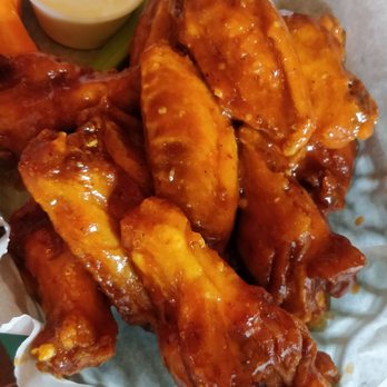20 North Broadway Tavern - Squash wings - Pubs Near Me - Schenectady, New York 20 North Broadway Tavern - Squash wings - Pubs Near Me - Schenectady, New York