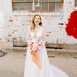 Bree Smith Photography - Blushing bride