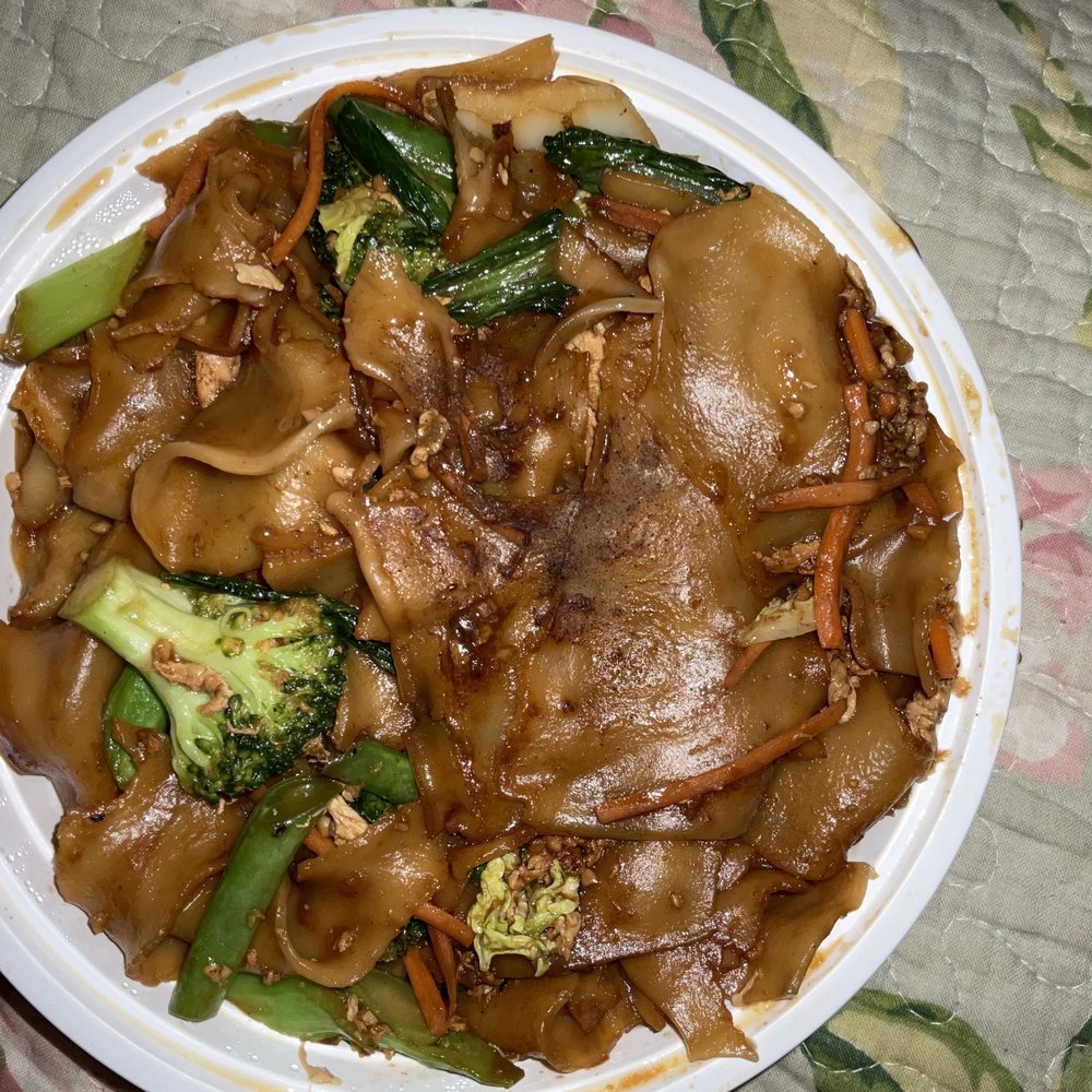 Took Took 98 - Pad see ew with vegetables (spice level 0) - Thai Near Me - Pittsburgh, Pennsylvania Took Took 98 - Pad see ew with vegetables (spice level 0) - Thai Near Me - Pittsburgh, Pennsylvania
