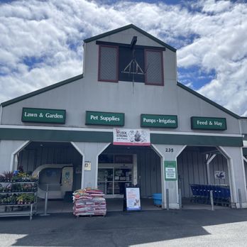 Rainbow Ag, America's Country Store - Ukiah