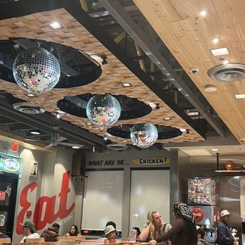 Raising Cane's Chicken Fingers - Interior of restaurant - Fast Food Near Me - Palmdale, California Raising Cane's Chicken Fingers - Interior of restaurant - Fast Food Near Me - Palmdale, California