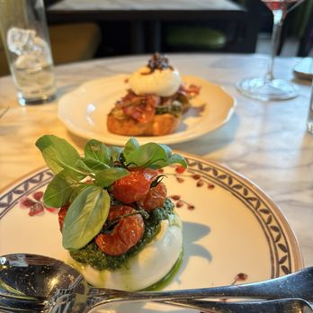 Osteria Mozza - Mozza Caprese - phenomenal but does not come with bread - Italian Near Me - Washington, DC, District of Columbia