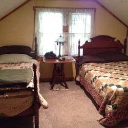 Kansas Creek Inn - Our bedroom