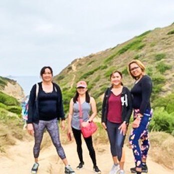 La Jolla Trail - Girls' day out - Hiking Near Me - La Jolla, California