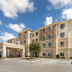 Best Western Plus Buda Austin Inn & Suites - Exterior