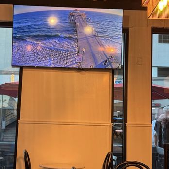Pasta Viva - Live feed monitor of HB pier - Italian Near Me - Huntington Beach, California