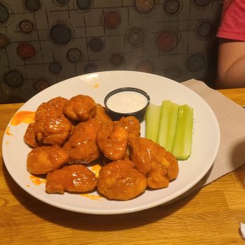 Applebee's Grill + Bar - Boneless wings - American Near Me - Port Orange, Florida Applebee's Grill + Bar - Boneless wings - American Near Me - Port Orange, Florida