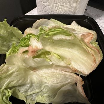 California Pizza Kitchen - Brown lettuce - Pizza Near Me - Kailua, Hawaii