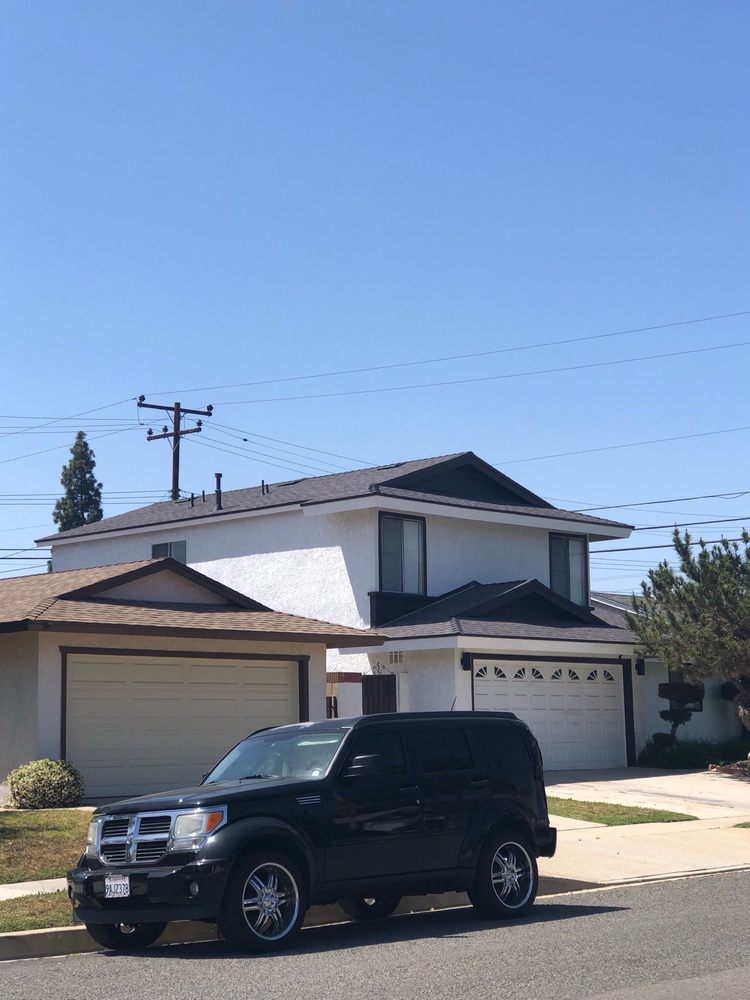 Slide of Gonzalez Roofing