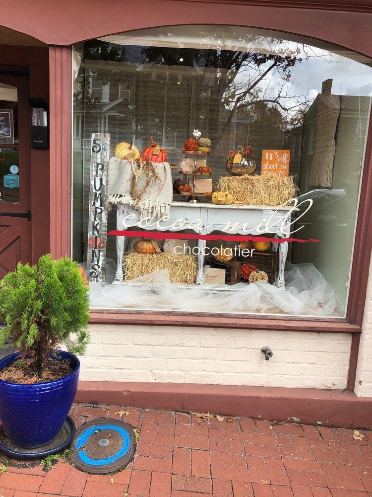 COCOA MILL CHOCOLATIER Updated September 2024 16 Photos 786 N Lee