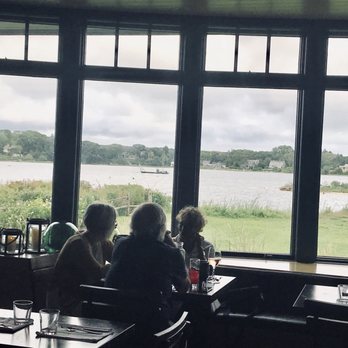 Beach Road - Seafood Near Me - Vineyard Haven, Massachusetts