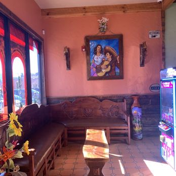 El Patron Mexican restaurant - waiting room - Mexican Near Me - Sylva, North Carolina El Patron Mexican restaurant - waiting room - Mexican Near Me - Sylva, North Carolina