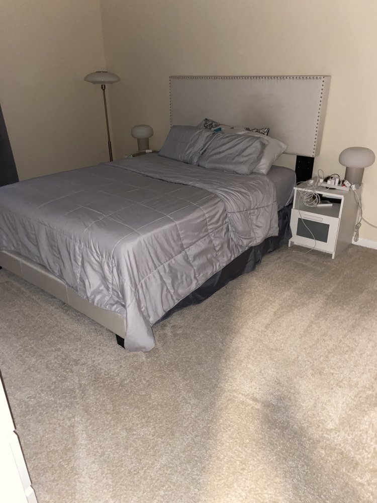 Slide of Velásquez Cleaning Company