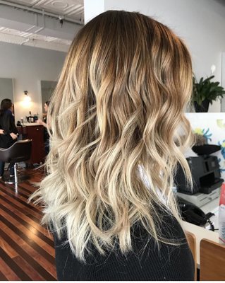 David Chad Beauty Parlor by null