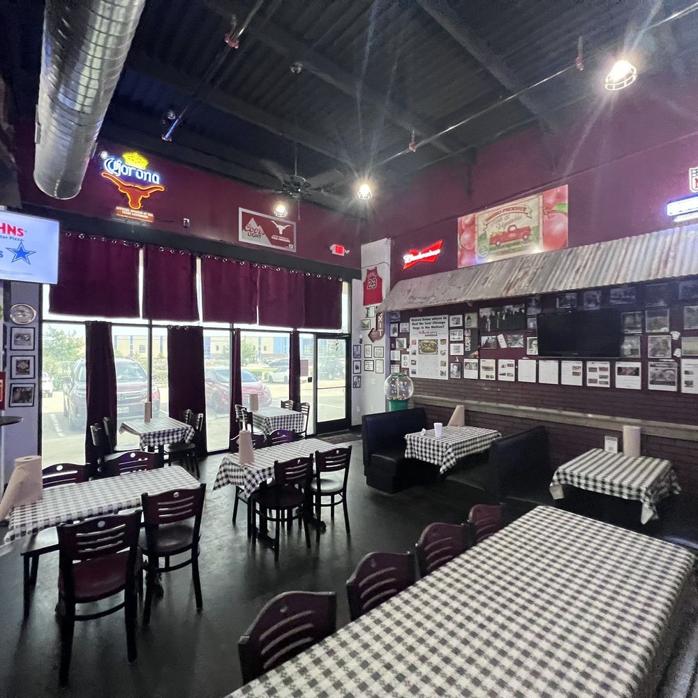 Wiseguys A Chicago Eatery - Round Rock - Seating - Hot Dogs Near Me - Round Rock, Texas
