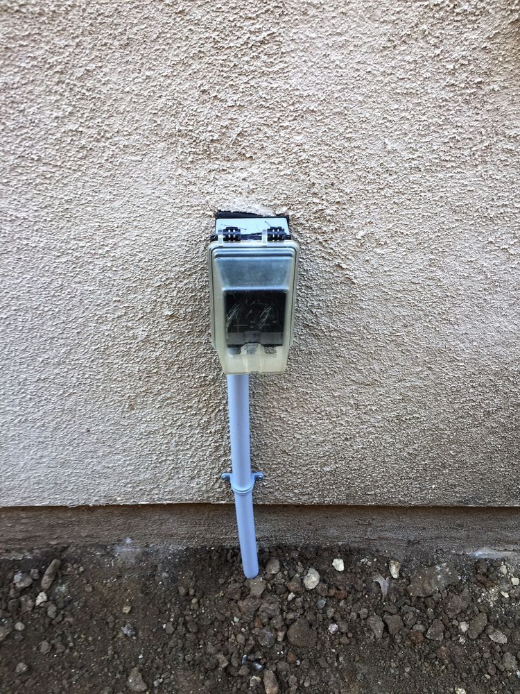 Slide of TRE Lighting & Electrical