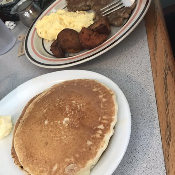Main Street Cafe - Their homemade sausage patties are AMAZING - Coffee & Tea Near Me - Hurricane, Utah
