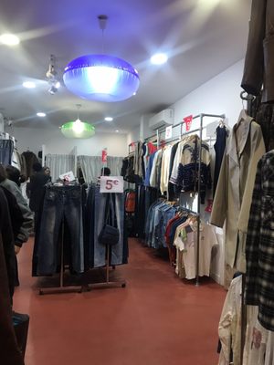 Magpie Vintage by null