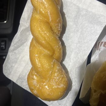 Eagle Donuts - Twist Donut Glaze - Donuts Near Me - Los Angeles, California