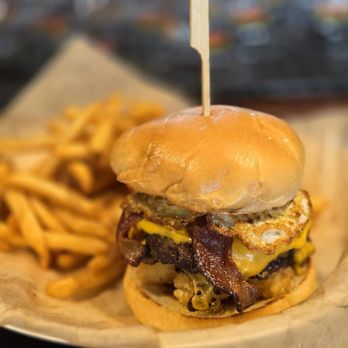 Lindale Neighborhood Pub - Pubs Near Me - Cedar Rapids, Iowa Lindale Neighborhood Pub - Pubs Near Me - Cedar Rapids, Iowa