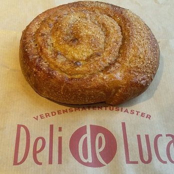 Deli de Luca - Delicious! - Convenience Stores Near Me - Stavanger, 11