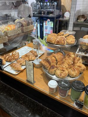 Gilbert’s Food Bar by null