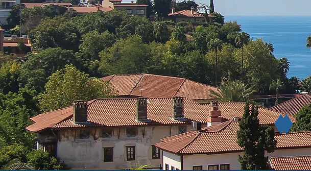 Slide of Casillas Roofing