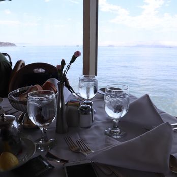 The Spinnaker - Breakfast & Brunch Near Me - Sausalito, California