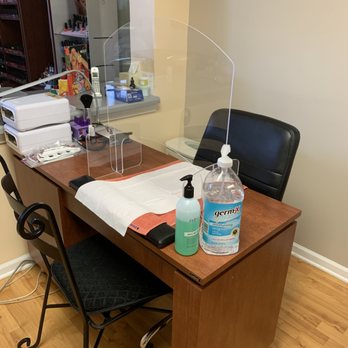 Gloss Nail Salon - Nail station - Nail Salons Near Me - Chicago, Illinois Gloss Nail Salon - Nail station - Nail Salons Near Me - Chicago, Illinois