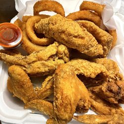 Ocean Seafood & Chicken - Perch and wings combo with onion rings