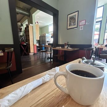 Hole in the Wall - pov - New American Near Me - Sebastopol, California