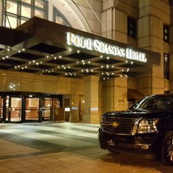STS Limousine & Airport Transportation - VIP Limousine service to Executives; Celebrities and Entertainment industry groups. @stslimousine
