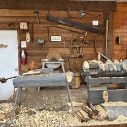 Nelis' Dutch Village - Clog maker
