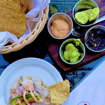 La Corriente La Jolla - Crudo red snapper tostada, chips, various salsas was post beach time perfect - Seafood Near Me - San Diego, California
