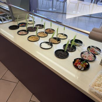 Purple Kiwi - Topping bar - Ice Cream & Frozen Yogurt Near Me - Frisco, Texas Purple Kiwi - Topping bar - Ice Cream & Frozen Yogurt Near Me - Frisco, Texas