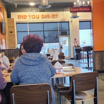 Big Chicken - Inside - Chicken Shop Near Me - Miamisburg, Ohio