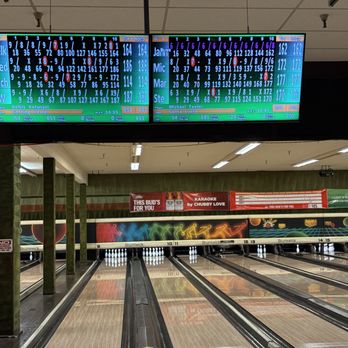 Paddock Bowl - Lanes 8, on the left of the posts, and 9-15ish on the right. In the 50s, Paddock had an indoor pool on the left side of those posts. - Bowling Near Me - Pacheco, California Paddock Bowl - Lanes 8, on the left of the posts, and 9-15ish on the right. In the 50s, Paddock had an indoor pool on the left side of those posts. - Bowling Near Me - Pacheco, California