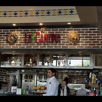 Guapo's Cocina & Bar - Mexican Near Me - Gaithersburg, Maryland