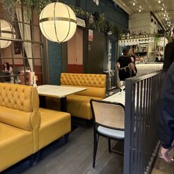 Ate O'Clock Restaurant - Inside