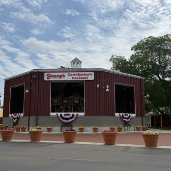 Young's Jersey Dairy - Carousel - Ice Cream & Frozen Yogurt Near Me - Yellow Springs, Ohio