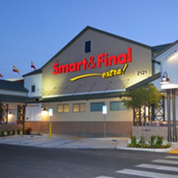 Smart & Final Extra! - the exterior of a store - Grocery Near Me - Paso Robles, California