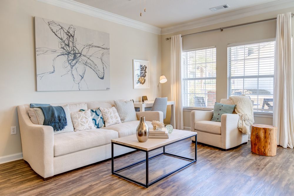 Crowne at Grandview - property management company in Birmingham, AL