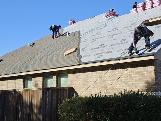Emergency Roofing - We offer 24/7 emergency roofing services for those unexpected disasters. Our team will respond quickly to minimize damage and provide fast and reliable repairs. For surrounding Leander/Cedar Park area. Emergency Roofing - We offer 24/7 emergency roofing services for those unexpected disasters. Our team will respond quickly to minimize damage and provide fast and reliable repairs. For surrounding Leander/Cedar Park area.