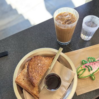 Blackbird Bakery - Can confirm the toast is very good and perfect for a not overly sweet but still satisfying breakfast on bainsbridgeee - Bakeries Near Me - Bainbridge Island, Washington