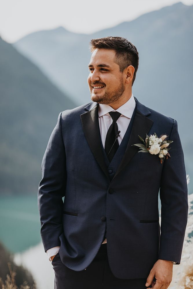 THE PETAL AND THE STEM Updated September 2024 185 Photos & 42