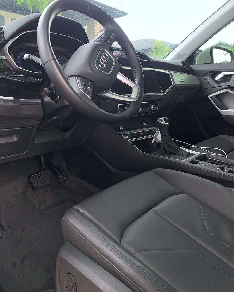 BLACK PEARL AUTO DETAILING Hamilton, Ontario, Canada Auto Detailing