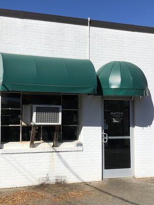 MATTY’S RESTAURANT - Updated August 2025 - 38 Photos & 41 Reviews ...