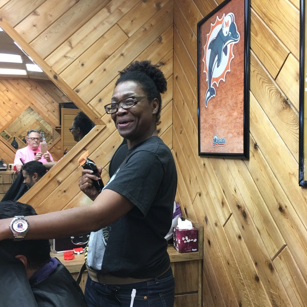 Conley's Barber Shop - Jackie - Barbers Near Me - Hollywood, Florida