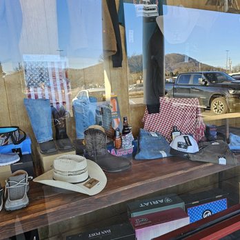 Western Ways - Looking inside the display windows. - Men's Clothing Near Me - Roanoke, Virginia